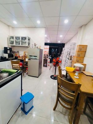 Nice 4 X15 M 2 bedrooms. One-to-one good crew, oneeon, near the new quarter.