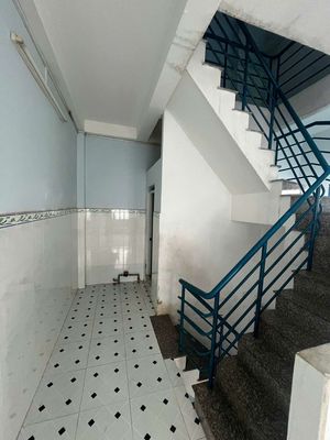 Rent two floors for 5.7 million.