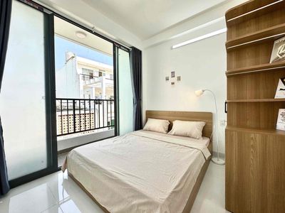 apartment one with a super-duper Xô Viết Nghệ Tĩnh balcony, bt
