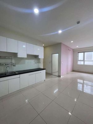 Rent Topaz Elite 2 bedrooms 2 toilets - empty house