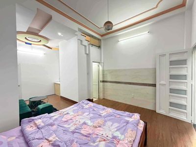 Ground floor apartment, quiet, District 6.