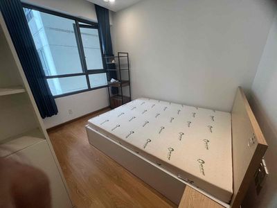 The three bedrooms are 100 meters, full of The Gold View furniture.