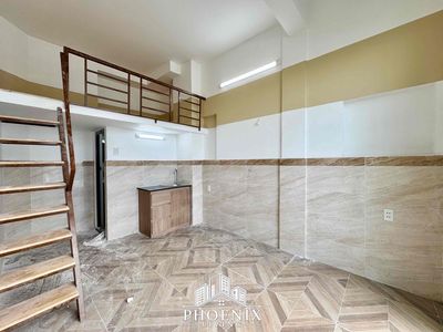 Rent the underprivileged Room at the High Power.