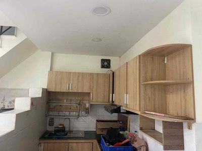 Rent a new house, paint it for two bedrooms and two toilets for 6 million a month.