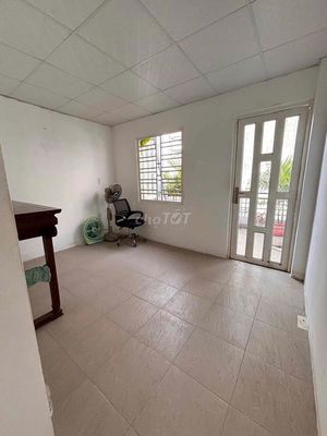 Renting homes, alleys, 3 x x/Sư Vạn Hạnh, 4 bedrooms, 4 floors, 174 12, District 10