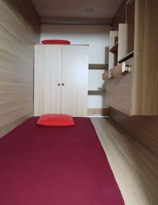 sleepboxes is full of private furniture. Long live the monk, 10