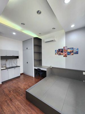 Rent Room Full Seven.