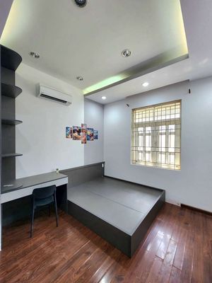 Rent Room Full Seven.
