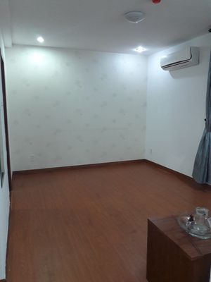 We need to rent a Vietcong apartment three bedrooms with interior furniture. 16 million.
