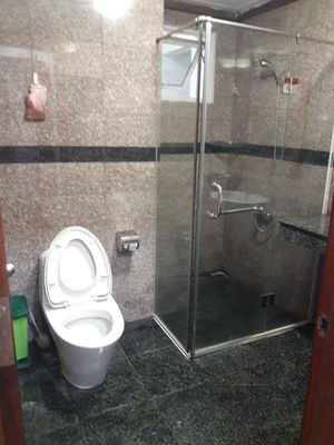 We need to rent a Vietcong apartment three bedrooms with interior furniture. 16 million.