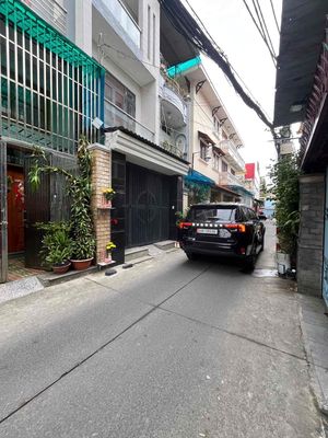 Home 4 x17 meters, Carway, cmt8, 1894 5, Tân Bình near Ha's Fields Market