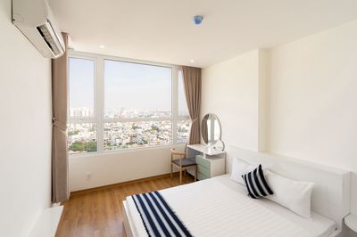 The owner himself rented The Western Capital Rg Lý Chiêu Hoàng two bedroom 3 bedrooms