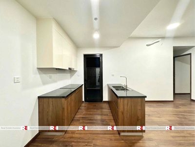 Rent the corner - 80 meters 2 (2 bedrooms) brand new Akari City phase2