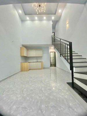 Two bedrooms. Two bathrooms. Seven, Mã Lò.