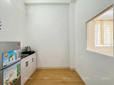 apartment 1 .5 kitchen cup room .c. 40 meters , leu clear, full interior + mgr
