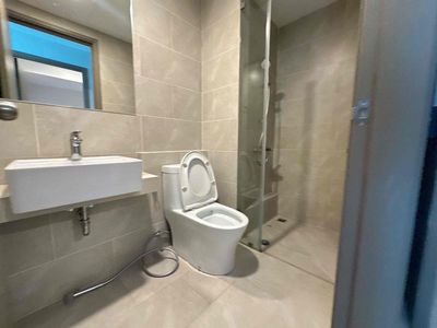Rent two Westgate apartments, 6 million 500 in immediate, 50 in a very secure and safe house.
