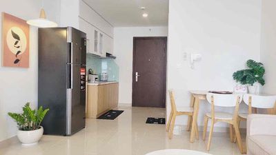 Rent a quick Sunrise CityView 7 o'clock apartment:
