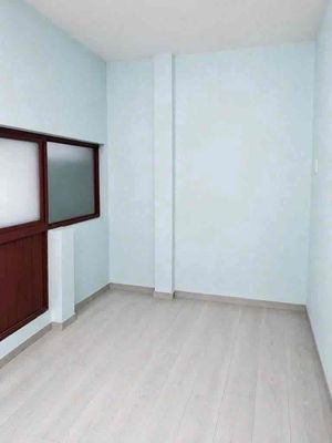 Rent the original house with the interior, 4 x 12 meters, 2 floors, 3 bedrooms/2 toilets