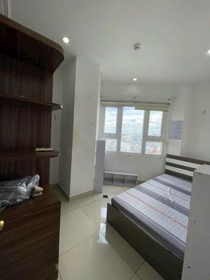 Rent C/c Ruby Garden-two bedrooms Full interior costs 9.5 million a month, 75 meters with balcony.
