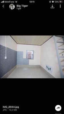 To rent a room with a hidden guard.