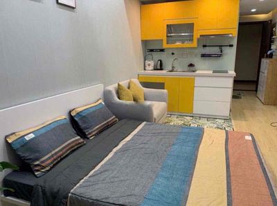 The penthouse is clean, right next to the airport.