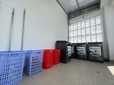 The ground room is 3.5 million high guards 300 meters from CVV.