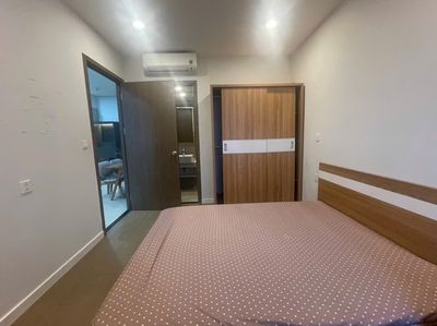 River Panorama rents twice as much as the two bedrooms. The entire interior costs only 12 million.
