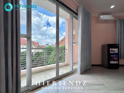 mini 35 M2 ccol full interior near the German university wins