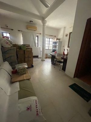 Rent a big house, 4th, Q.b., 29 million.