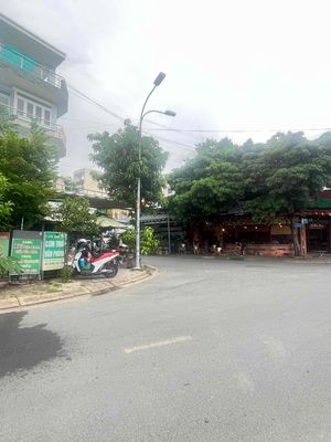 We need to get a quick check for Cao Đức Lân District 2.