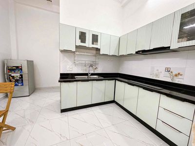 A full-intracted bedroom - near the family's house