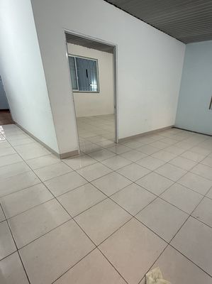 The house is clear! 7 meters of oil, 2 plates, 5 x 15 meters, 2 bedrooms, 2 toilets