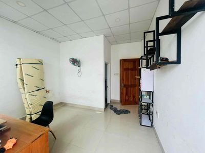 Rent room 16 m2 near 1.8 hours of free time.