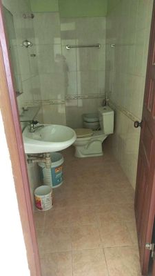 Need to rent the 38th block. Dtg area 4.5 x20-1. Two fourth floor bedroom 3 ws