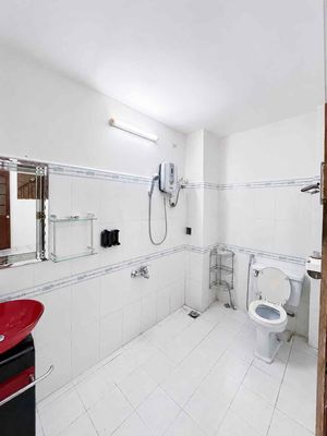 It's the owner who rented the room - near T3 Station, etown, Jade City, Korea