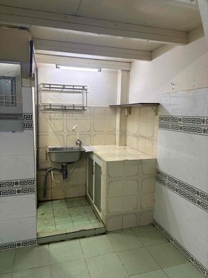 Rooms for electric and free service charge.