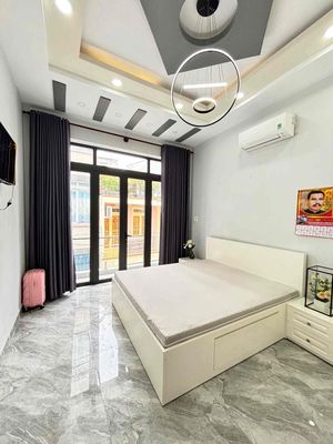 Renting the entire district 6 1 . 1 .4 stories .15 million interiors