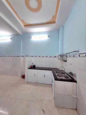 5th county. One Nguyễn Văn Cừ. Two bedrooms. Two toilets.