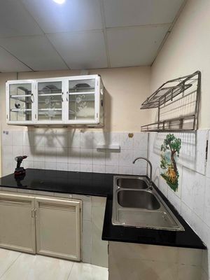 Rent 8 tebs near la Viet. Two bedrooms. Two toilets cost 3.5 million.