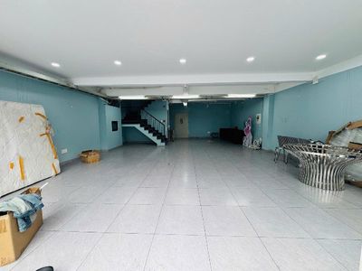 Rent a 26/3 26/3 Express, Bình Tân-6 elevators.