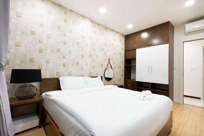 Three bedrooms, 117 meters, 740th District 4