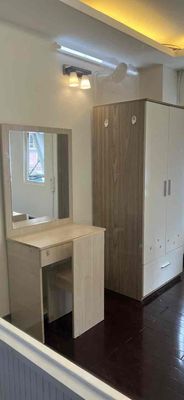One bedroom, one bathroom. One kitchen.