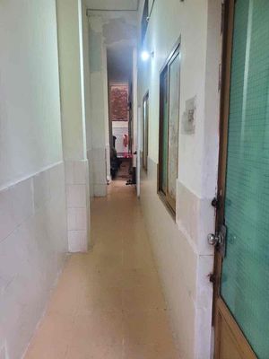 Inn, Tân Quy, District 7. Cool, quiet fit student, pen