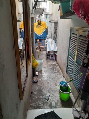 Rooms for Rents, Free Time