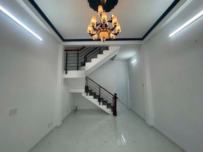 To the Trần Hữu Trang rent, bedroom - 5 M - 3 floor .4 bedroom. latin + KTTS