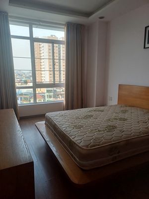Renting apartments to the final apartment, 11th, 140 meters, 3 bedrooms, Thnag card machine.