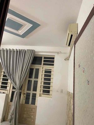 TREE 2 floors to 3.5*8; Three master bedrooms, short and tight, two machines.