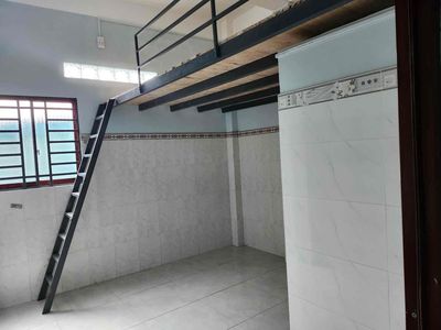 The boarding room at 219/52 A Dương Bá Trạc, Main Chief of Staff (The Wall).