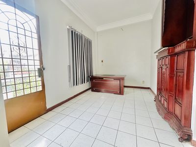 Rent the original house. Hext Lê Đức Thọ. 5 x 20 meters.