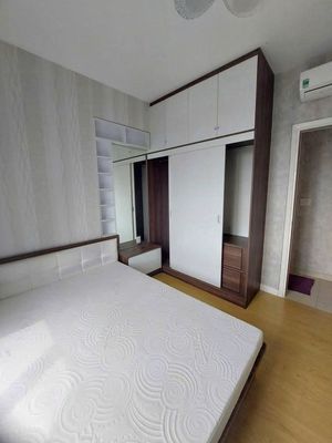 Jason-Phan Huy Ích 2 bedrooms at 8.5 million per month full of empty new furniture